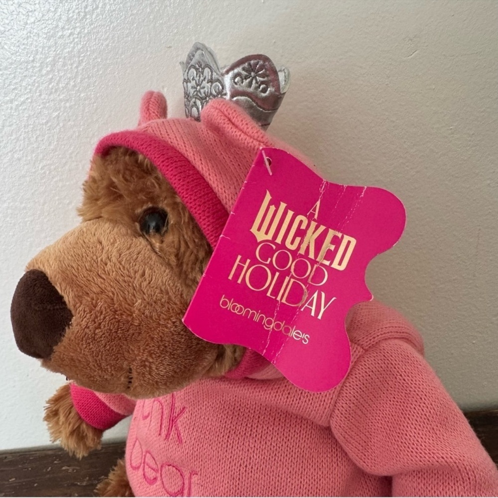 Wicked Gund Bear NWT
Bloomingdale's Wicked Little Pink Bear - Picture 11 of 16